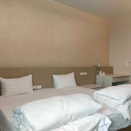 Shun-Yi Business Hotel Chiayi City Exterior photo